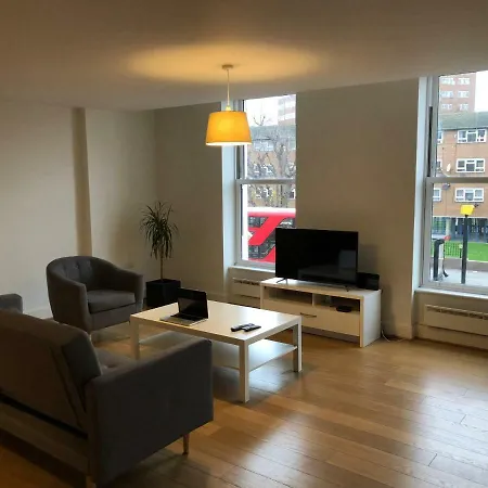 Spacious Clapham Apartments London Exterior photo
