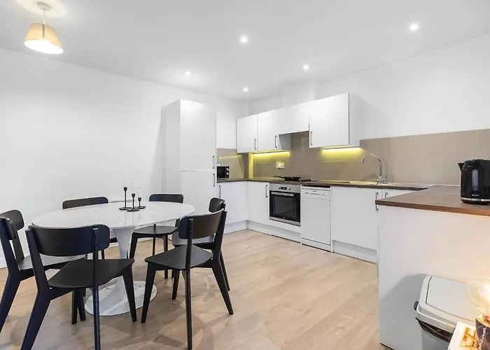 Spacious Clapham Apartments