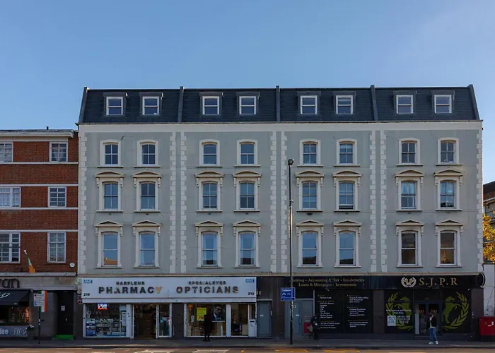 Spacious Clapham Apartments